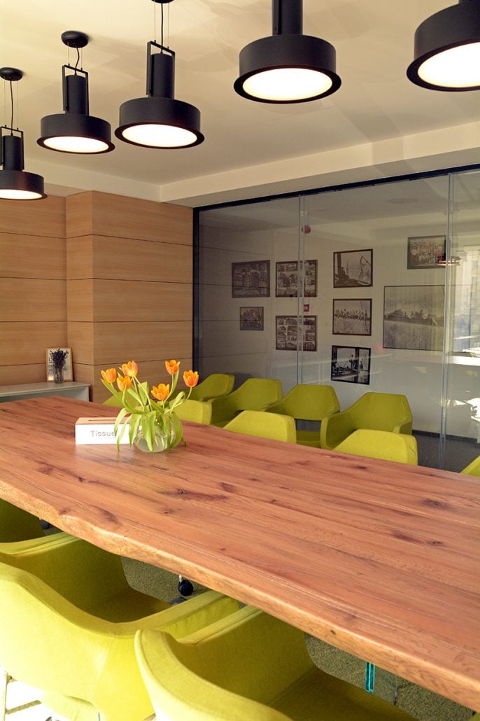 Proiect de iluminat pentru birouri și locuințe – Neorama Office & Living Space by Tecton Trust